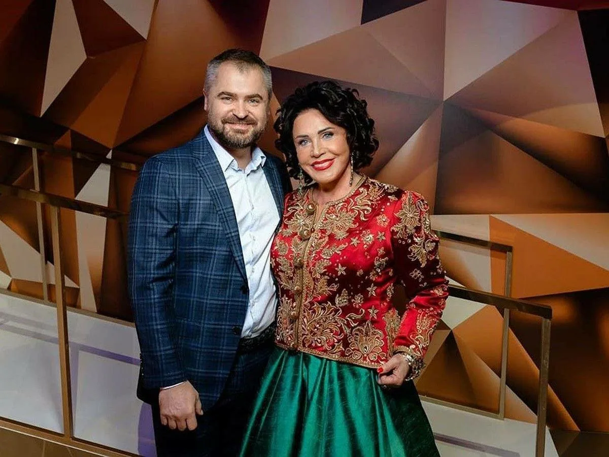 Звёздный топ от Насти Негода: звёзды, которые совмещают творчество и бизнес