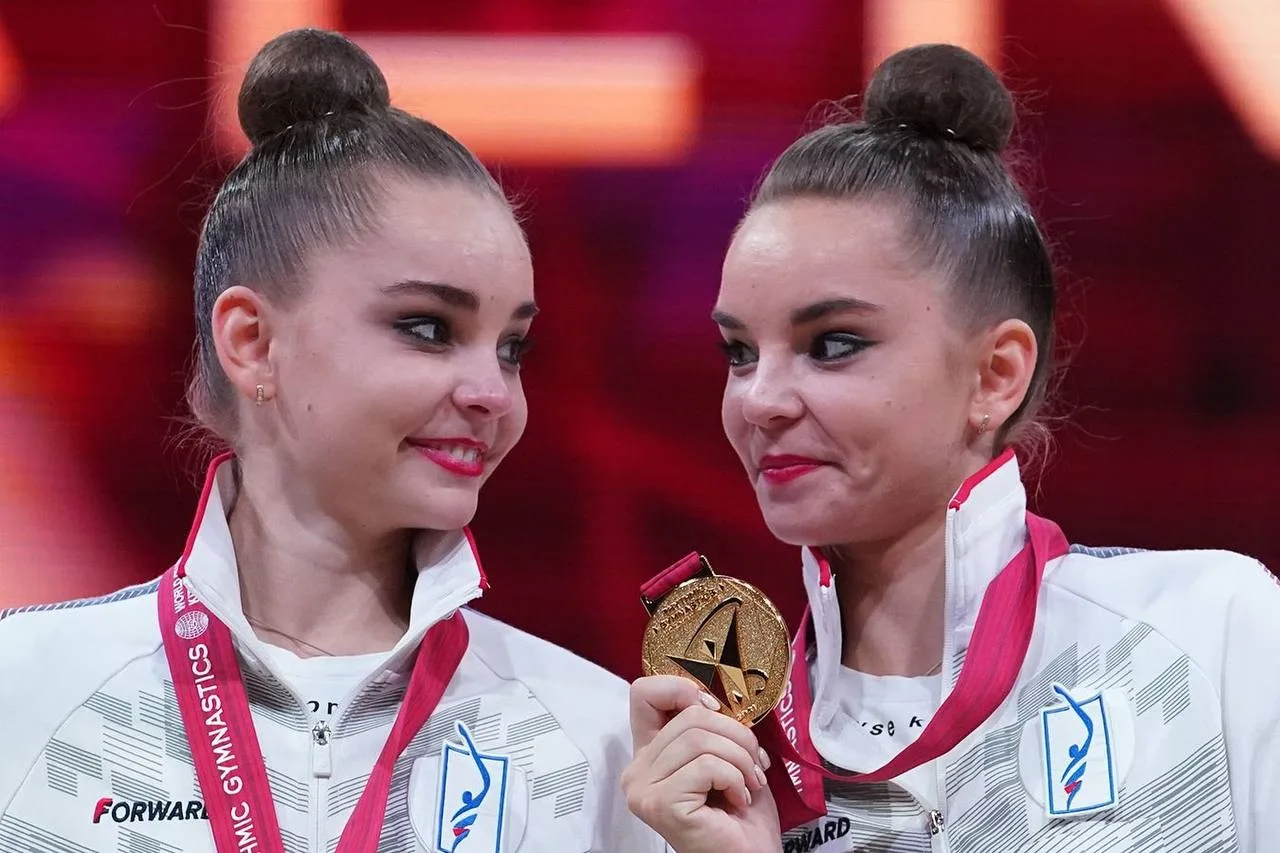 Дина и Арина Аверины завершили карьеру